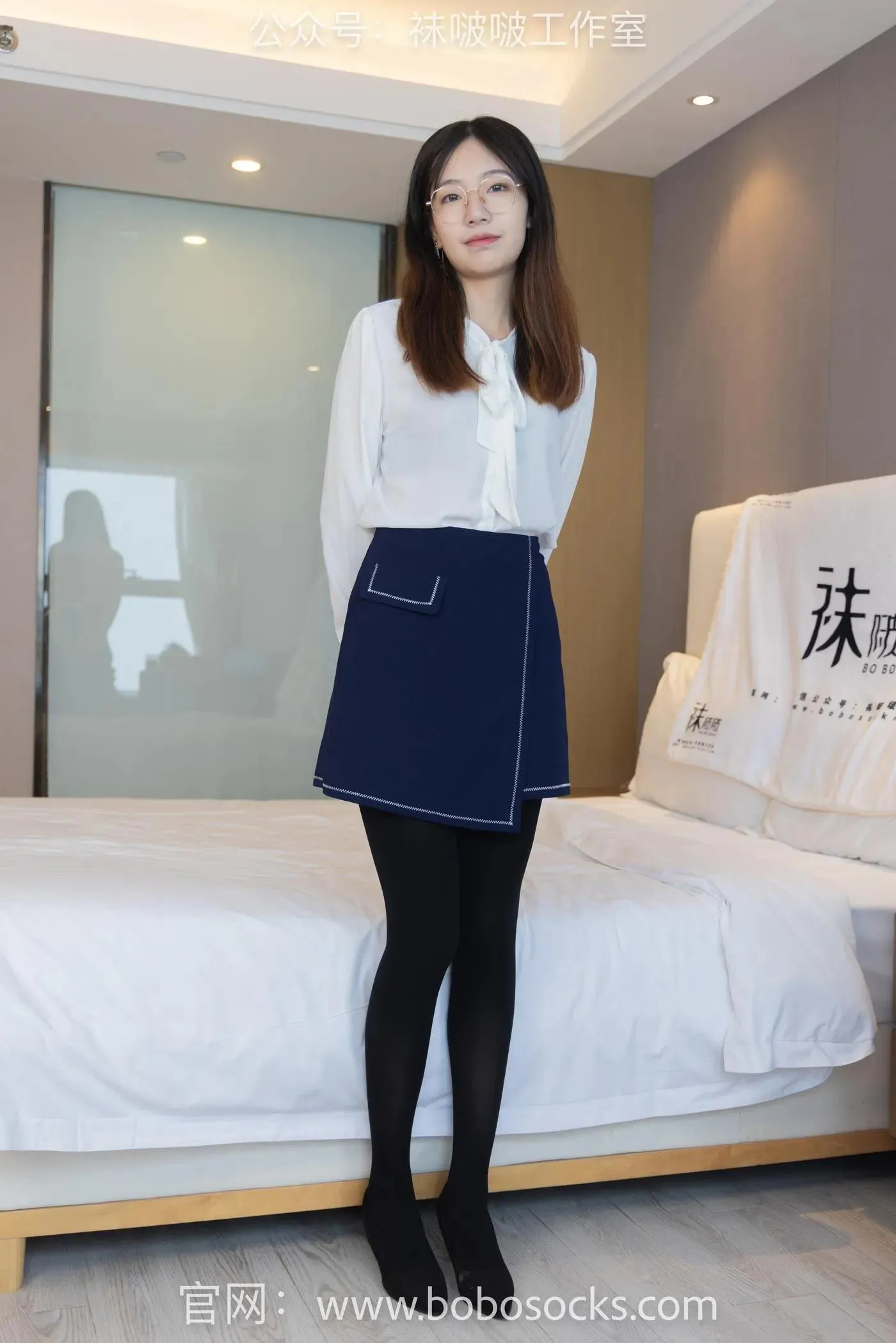 [BoBoSocks袜啵啵]NO.114 小甜豆-高跟鞋、帆布鞋、肉丝、厚黑丝 [175P]插图7